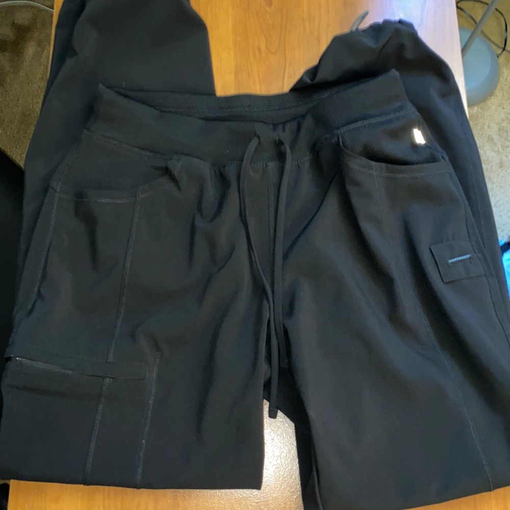 Scrub pants